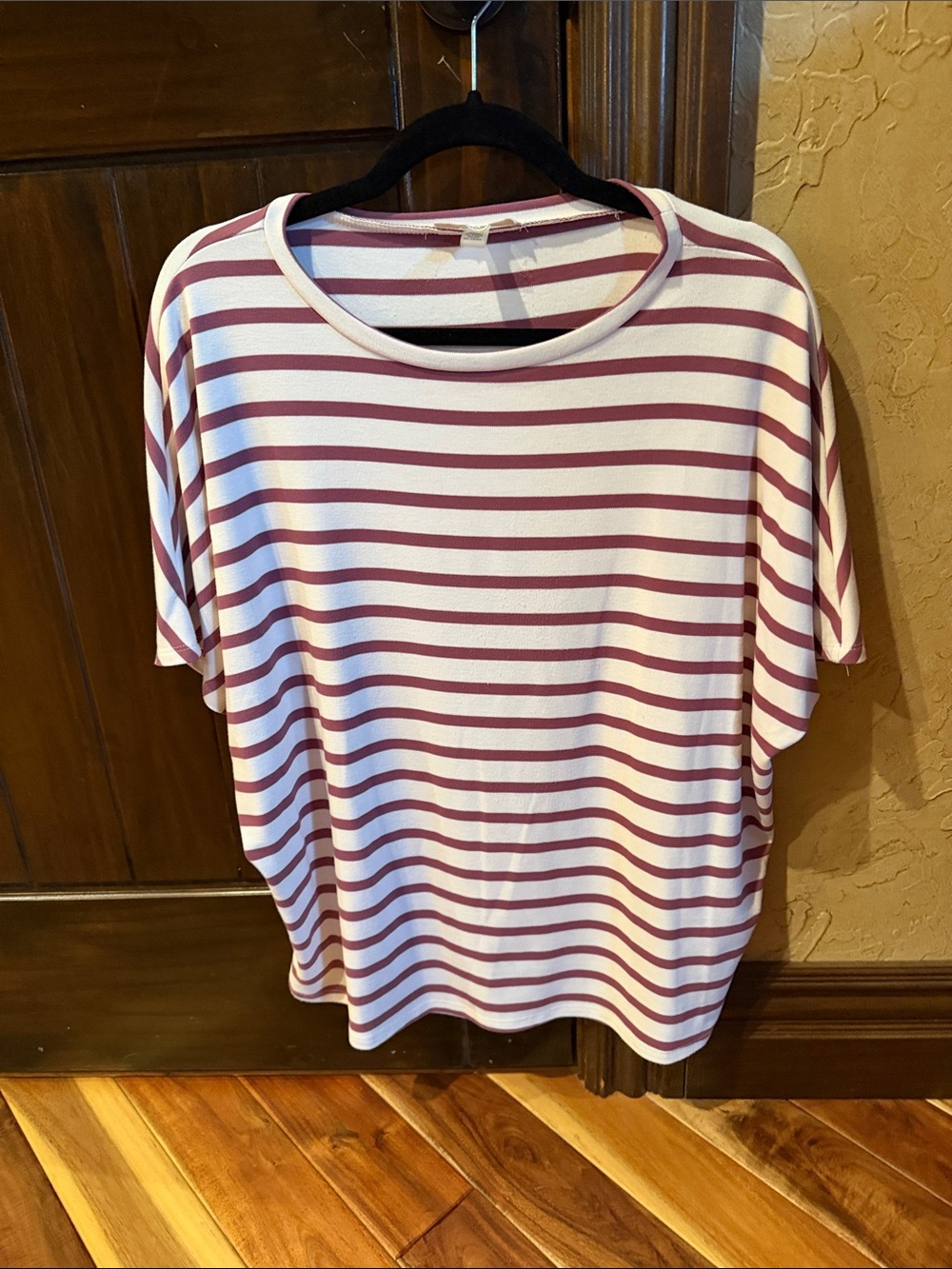 Cable & Gauge White and Mauve Striped Soft Short Sleeve Tee